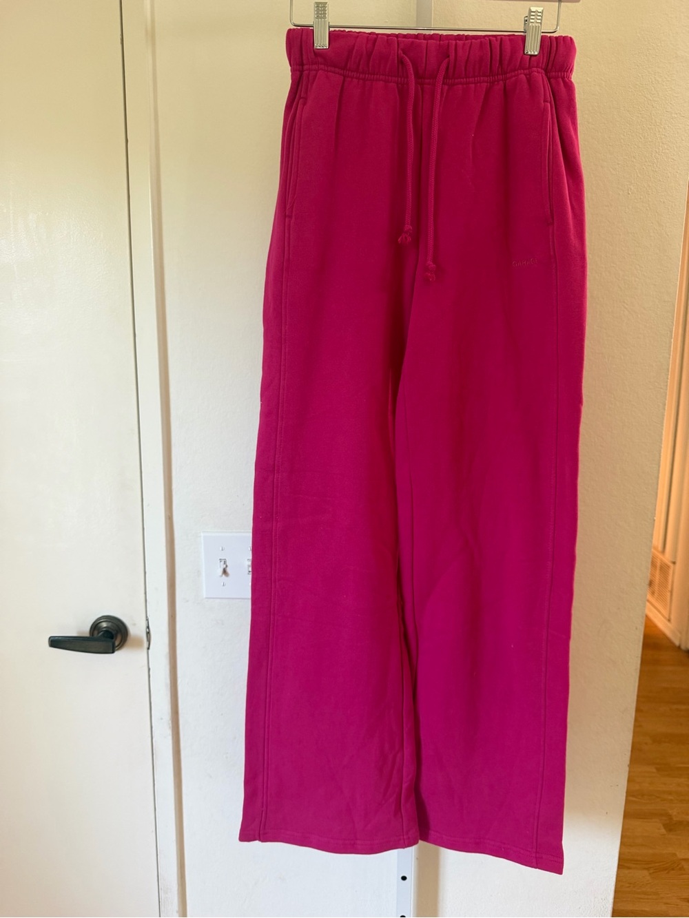 Garage Bright Fuchsia Drawstring Joggers (tag fell off in pallet)